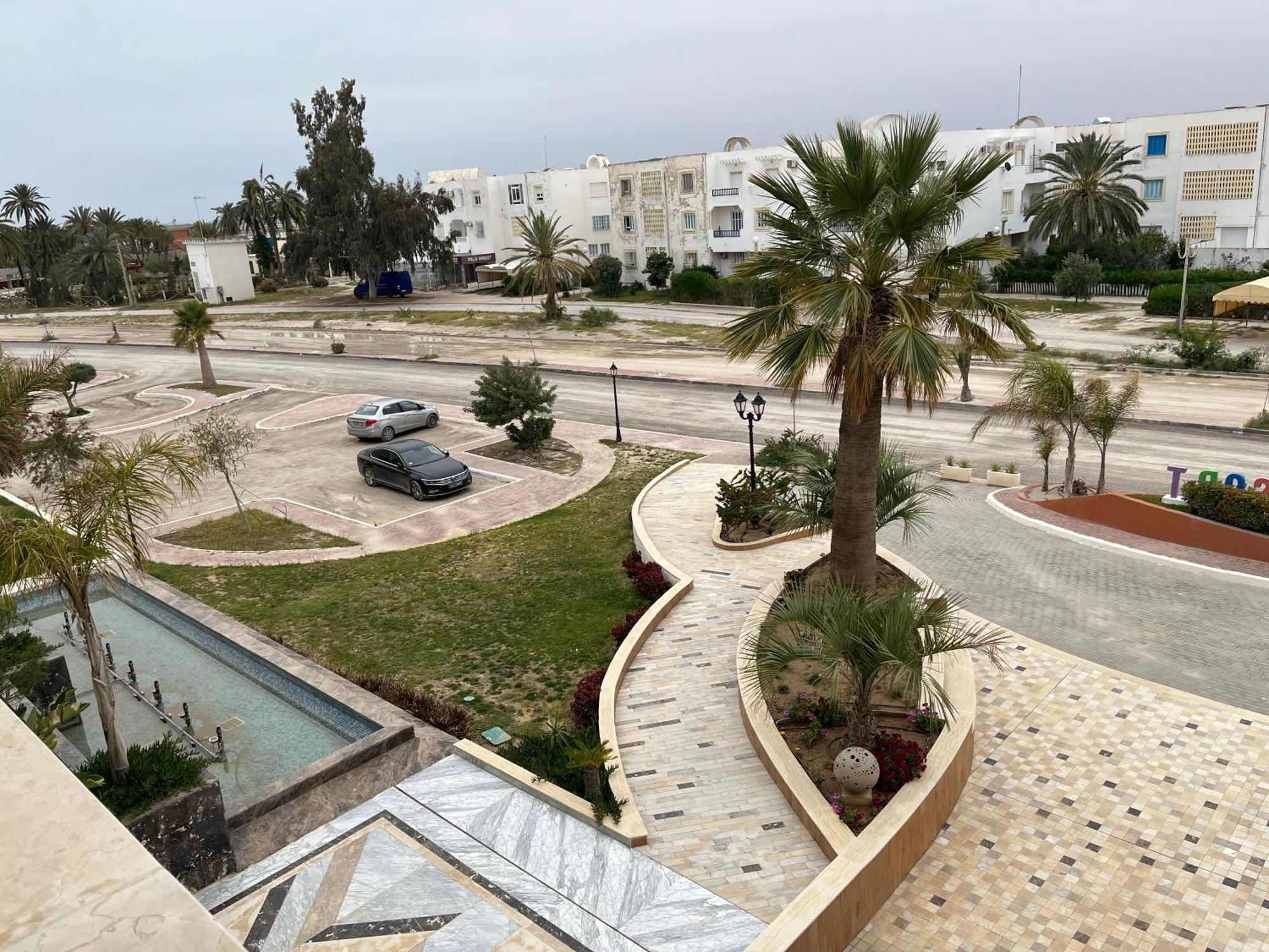 Super Appartement Avec 5 Piscines En Residence Monastir Extérieur photo